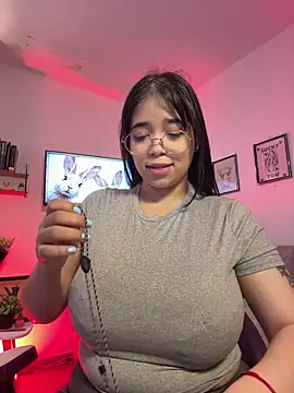 tati reyess online show from March 31, 2026, 1:00 pm