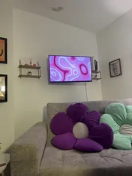 Snapshot of tati_reyess chatting on June 6, 2026, 10:53 am tati reyess online show from June 6, 2026, 10:53 am