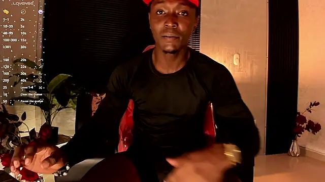 DannSmmith online show from November 10, 2025, 11:53 am