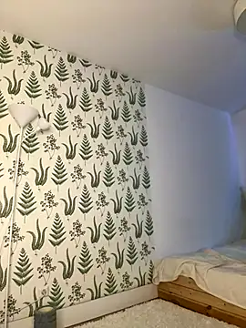 Marie Diaze online show from December 2, 2024, 9:02 am