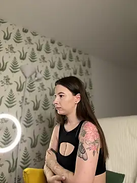 Marie Diaze online show from December 3, 2024, 5:09 am