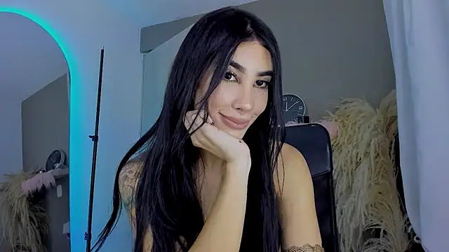 GarciaMilu online show from November 28, 2025, 2:25 am