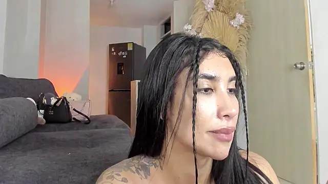 GarciaMilu online show from May 3, 2026, 5:24 am