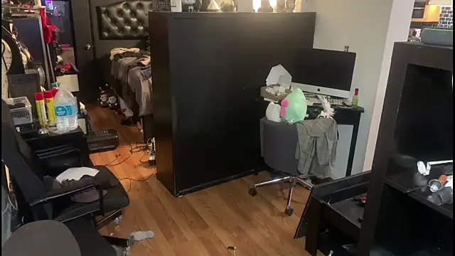 Snapshot of leanjamesdean chatting on December 3, 2024, 2:14 am leanjamesdean online show from December 3, 2024, 2:14 am