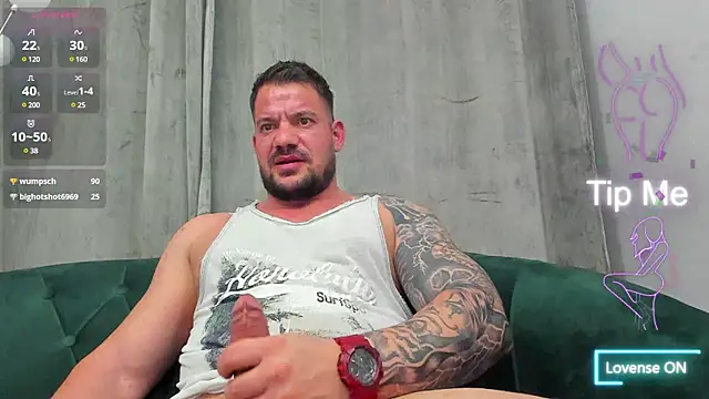 Snapshot of musclemonster31 chatting on March 11, 2025, 4:21 am musclemonster31 online show from March 11, 2025, 4:21 am