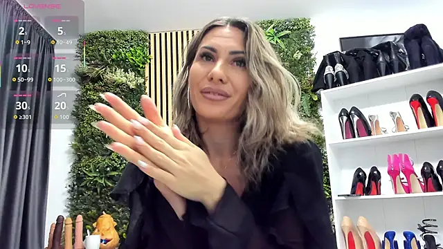 sweetcherry30 online show from October 31, 2025, 6:47 am