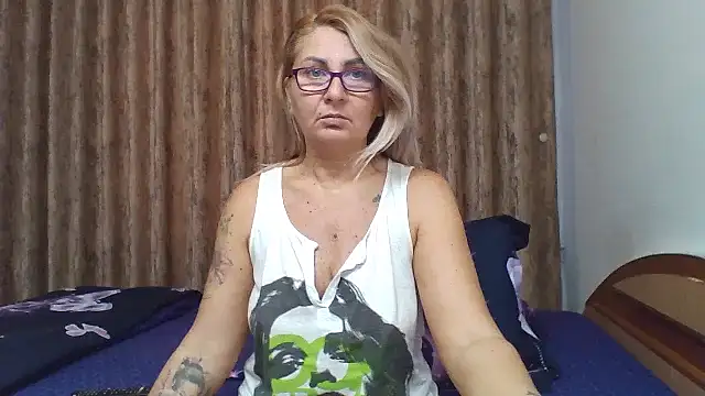 PussyEvely online show from November 14, 2025, 6:23 am