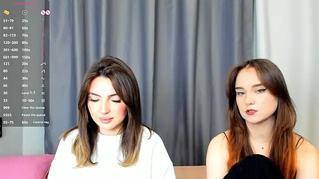 Snapshot of AnnaTeona chatting on December 4, 2024, 6:33 am AnnaTeona online show from December 4, 2024, 6:33 am