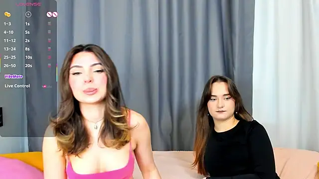 Snapshot of AnnaTeona chatting on February 16, 2025, 6:54 am AnnaTeona online show from February 16, 2025, 6:54 am