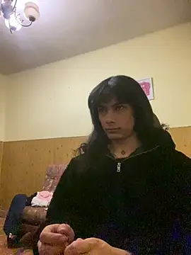 calliemaggotbone online show from March 29, 2026, 4:12 am