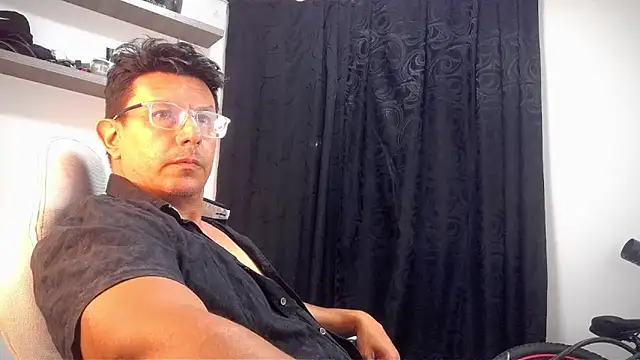 pedropicapi online show from May 2, 2026, 3:55 am