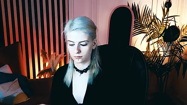 Noah ElmerX online show from October 14, 2025, 2:18 pm