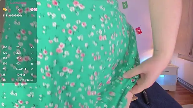 CutieGinger online show from January 12, 2025, 8:14 pm