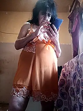 Lovely Lori online show from April 14, 2026, 4:18 am