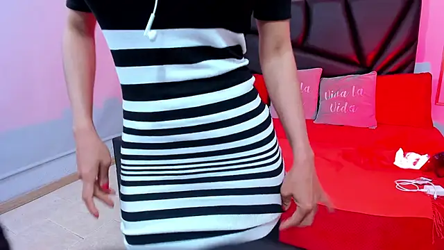 Snapshot of Rosalinda_Cortez chatting on November 1, 2025, 12:51 pm Rosalinda Cortez online show from November 1, 2025, 12:51 pm