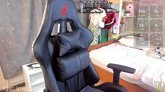 Snapshot of Michel_Momsen chatting on February 13, 2025, 3:14 pm Michel Momsen online show from February 13, 2025, 3:14 pm