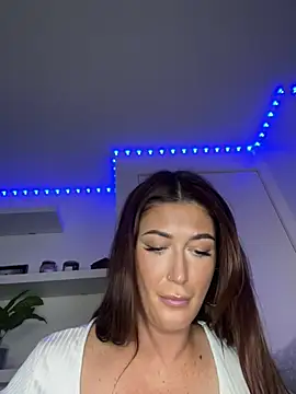 Snapshot of MissyLeeX chatting on March 21, 2025, 5:45 pm MissyLeeX online show from March 21, 2025, 5:45 pm