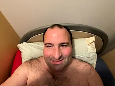 FrankTaylor66 online show from November 12, 2025, 9:14 pm