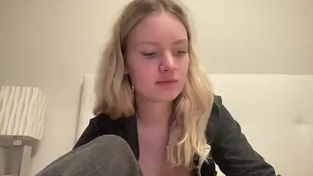 mariemelissah online show from January 23, 2025, 2:07 pm