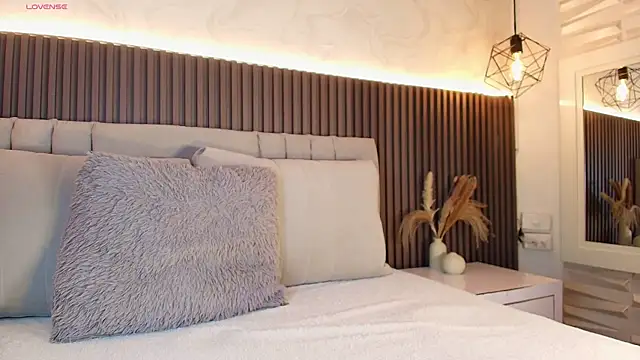 SHANONCLARK online show from January 8, 2026, 7:16 pm