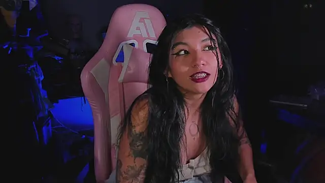 annie walker6 online show from October 15, 2025, 1:28 am