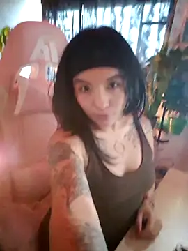 annie walker6 online show from February 3, 2026, 7:41 pm