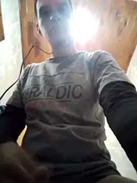 yaguito55 online show from March 24, 2026, 3:22 am