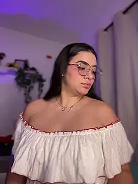 Lia flowers online show from January 17, 2025, 11:18 pm