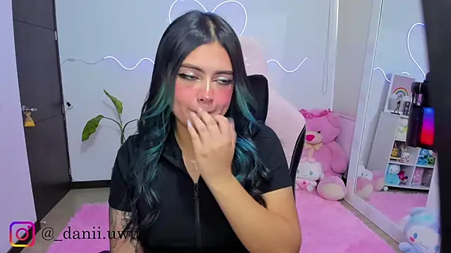 CuteDani  online show from February 11, 2026, 11:59 am