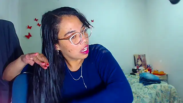 AmaraRoberts420 online show from November 12, 2025, 3:07 am