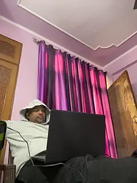 Dick 6inches online show from November 23, 2025, 5:07 am