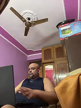 Dick 6inches online show from June 10, 2026, 8:13 am