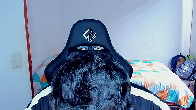 Tommy Bred online show from February 8, 2026, 6:11 pm