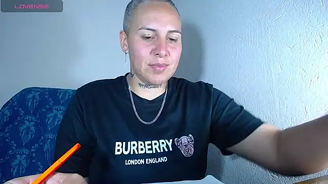 Yessi rousse online show from January 3, 2025, 12:54 am