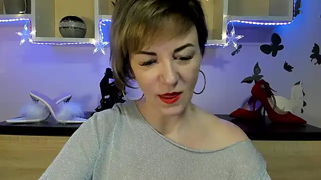Snapshot of feliziaDesire chatting on January 15, 2025, 4:57 am feliziaDesire online show from January 15, 2025, 4:57 am