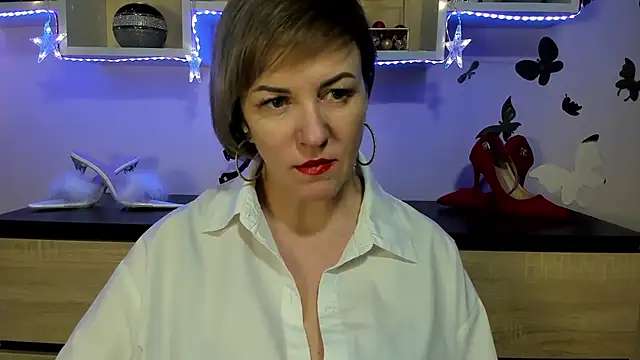 Snapshot of feliziaDesire chatting on January 24, 2025, 8:44 am feliziaDesire online show from January 24, 2025, 8:44 am
