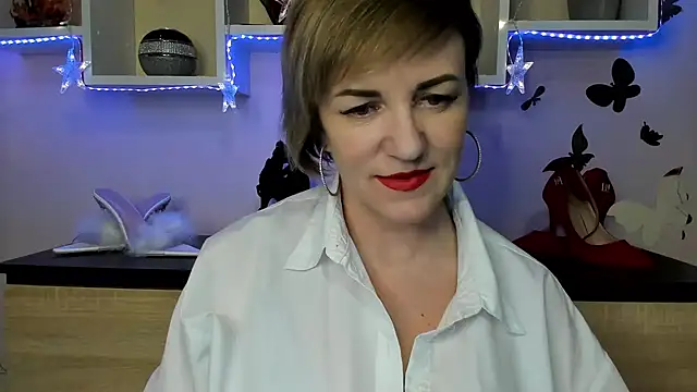Snapshot of feliziaDesire chatting on February 3, 2025, 2:55 pm feliziaDesire online show from February 3, 2025, 2:55 pm