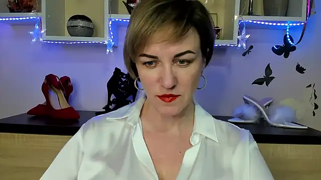 Snapshot of feliziaDesire chatting on February 17, 2025, 7:10 pm feliziaDesire online show from February 17, 2025, 7:10 pm