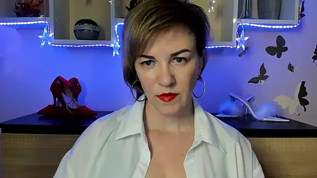 Snapshot of feliziaDesire chatting on March 21, 2025, 5:32 am feliziaDesire online show from March 21, 2025, 5:32 am