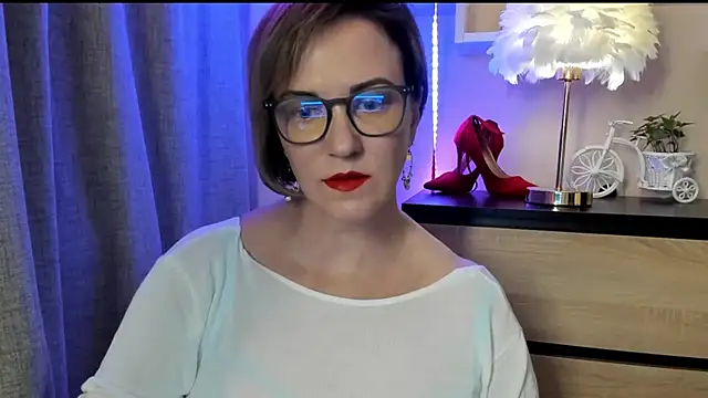 Snapshot of feliziaDesire chatting on October 6, 2025, 1:08 pm feliziaDesire online show from October 6, 2025, 1:08 pm