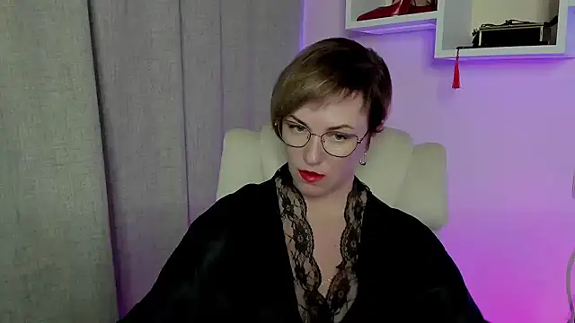 feliziaDesire online show from June 14, 2026, 8:49 am