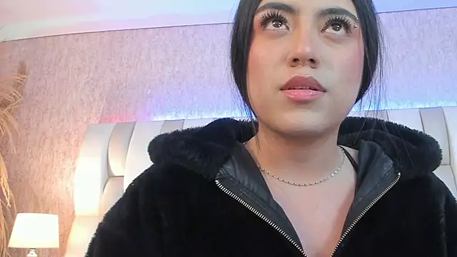 Snapshot of Rebeca_jones chatting on May 13, 2026, 12:24 pm Rebeca jones online show from May 13, 2026, 12:24 pm