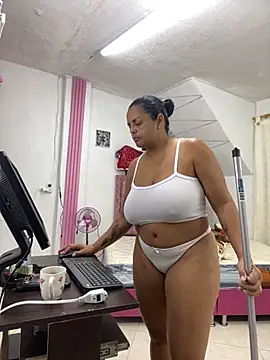 Rossestoner online show from April 10, 2026, 5:23 am