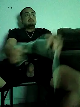 Snapshot of hungpenis210 chatting on March 24, 2026, 7:24 am hungpenis210 online show from March 24, 2026, 7:24 am