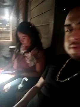 Snapshot of hungpenis210 chatting on April 3, 2026, 8:23 am hungpenis210 online show from April 3, 2026, 8:23 am