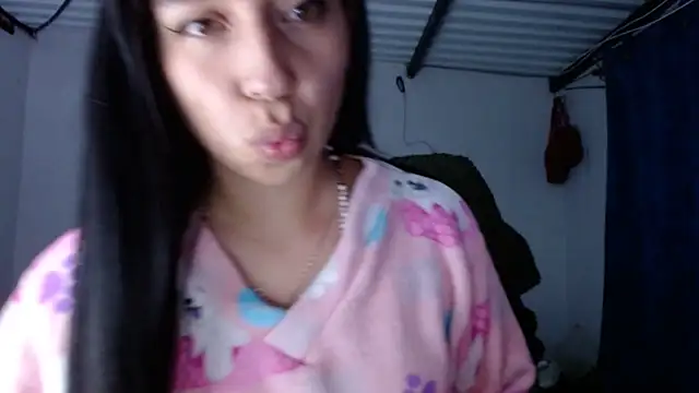 Snapshot of xx_nath_xx chatting on February 17, 2026, 2:30 am xx nath xx online show from February 17, 2026, 2:30 am