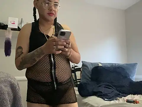 sexy gin online show from March 19, 2025, 2:24 pm