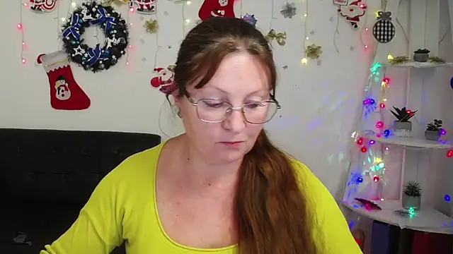 VanessaHotts online show from January 4, 2025, 3:28 pm