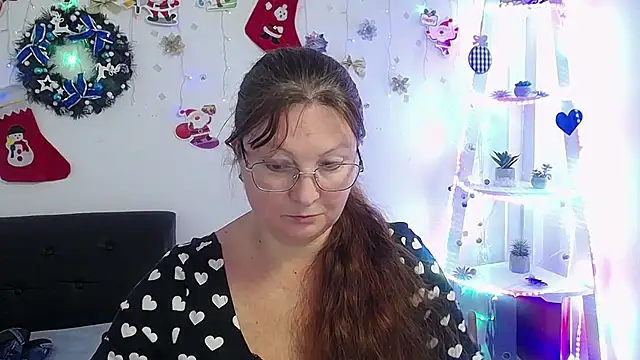 VanessaHotts online show from January 9, 2025, 9:16 am