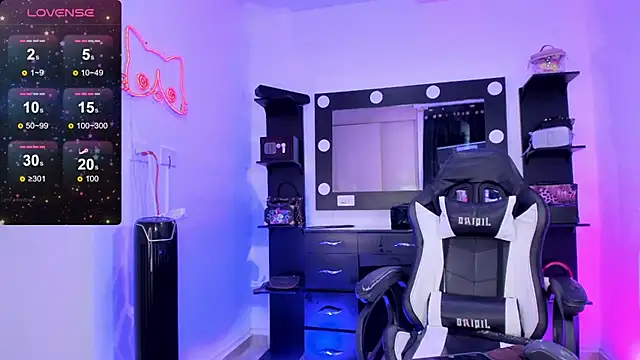 miss kitty online show from February 14, 2025, 1:02 am